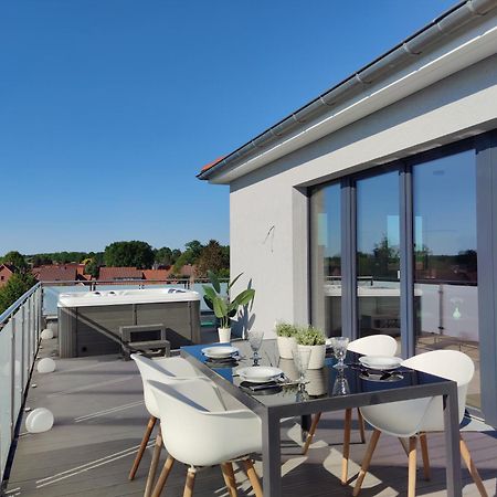 Penthouse Mit Whirlpool Im Herzen Von Niedersachsen Бургведель Экстерьер фото